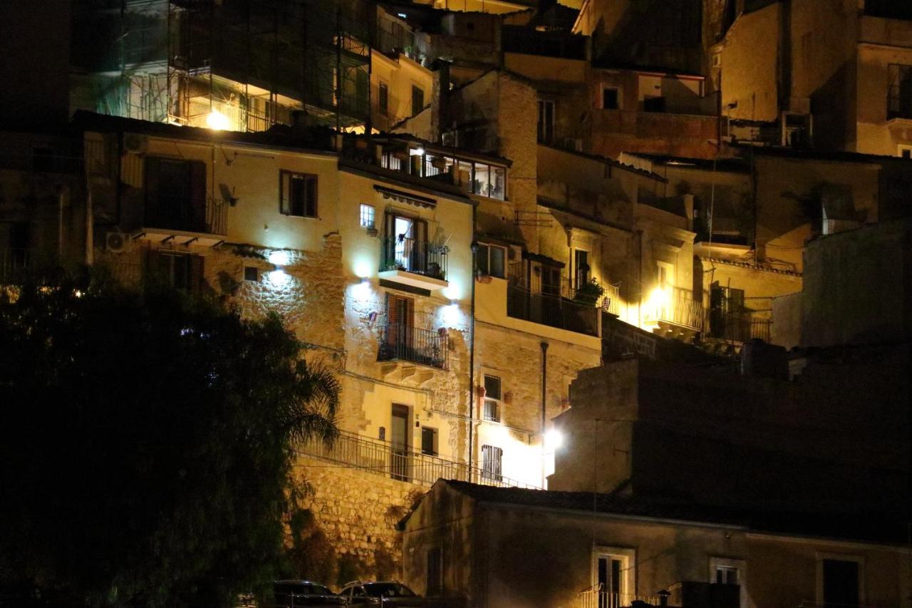 La Dimora Di Angela Vila Ragusa Exterior foto