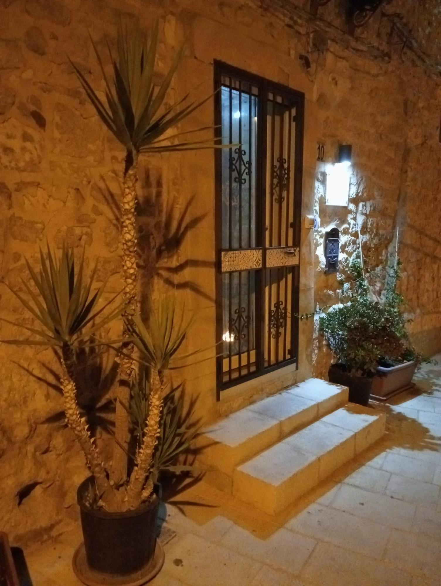 La Dimora Di Angela Vila Ragusa Exterior foto