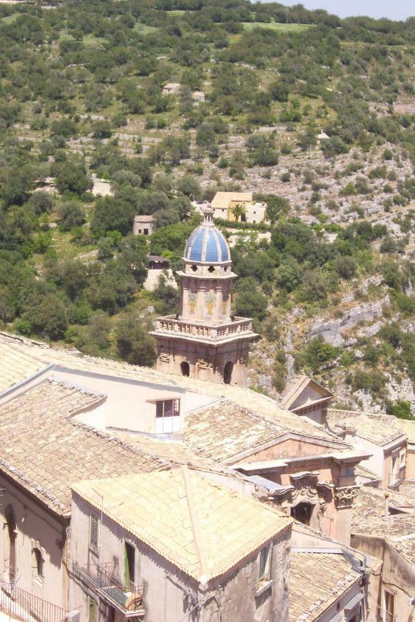 La Dimora Di Angela Vila Ragusa Exterior foto